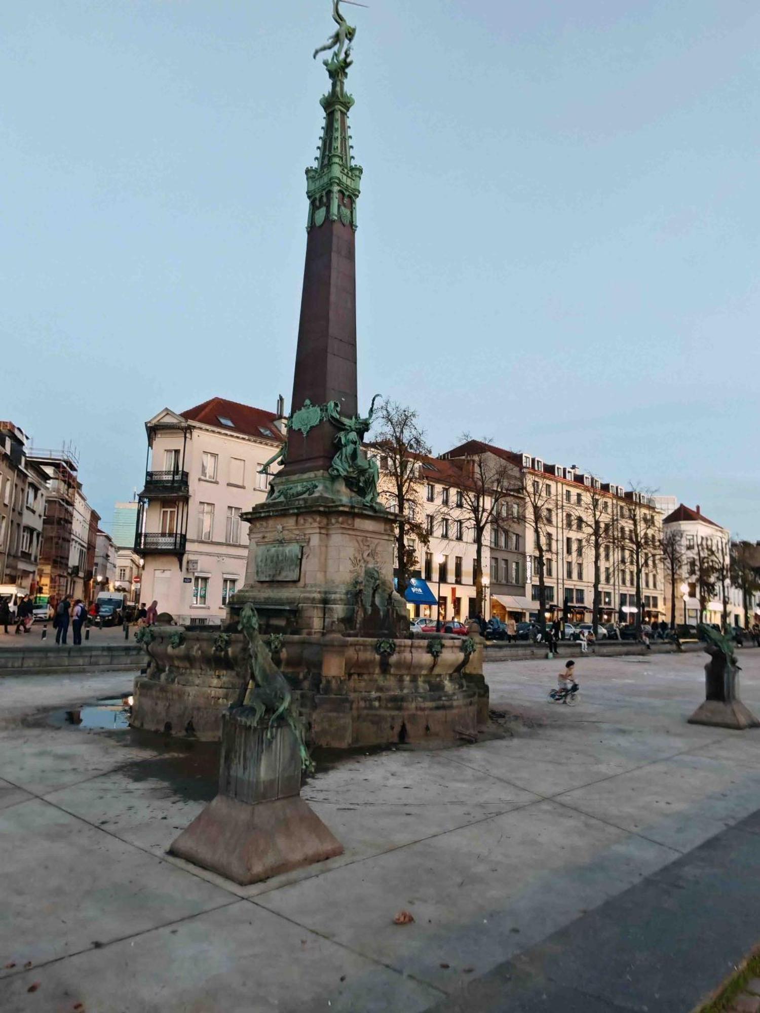 Sainte Catherine Whole Apartment Брюссель Экстерьер фото